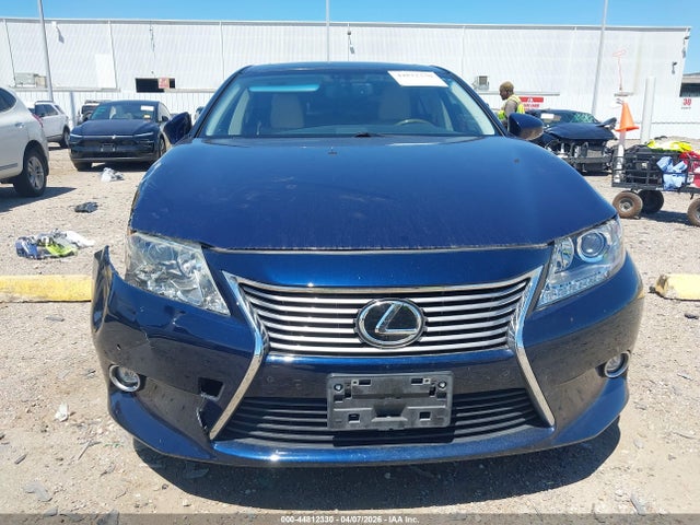 2014 Lexus Es 350 მანქანა იყიდება აუქციონზე, vin: JTHBK1GG1E2140015, აუქციონის ნომერი: 44812330
