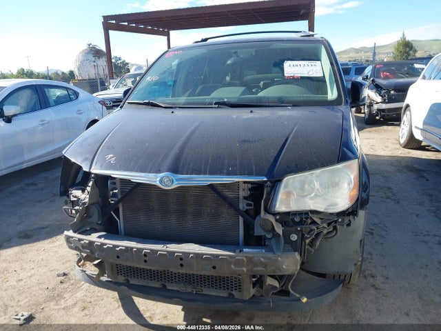 44812335 :رقم المزاد ، 2A4RR5D17AR148953 vin ، 2010 Chrysler Town & Country Touring مزاد بيع