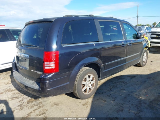 44812335 :رقم المزاد ، 2A4RR5D17AR148953 vin ، 2010 Chrysler Town & Country Touring مزاد بيع