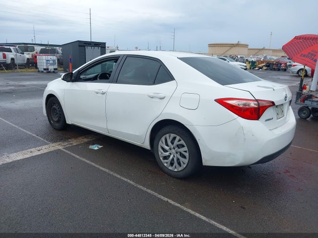 Aukcja sprzedaży 2017 Toyota Corolla Le, vin: 5YFBURHE4HP587810, numer aukcji: 44812345