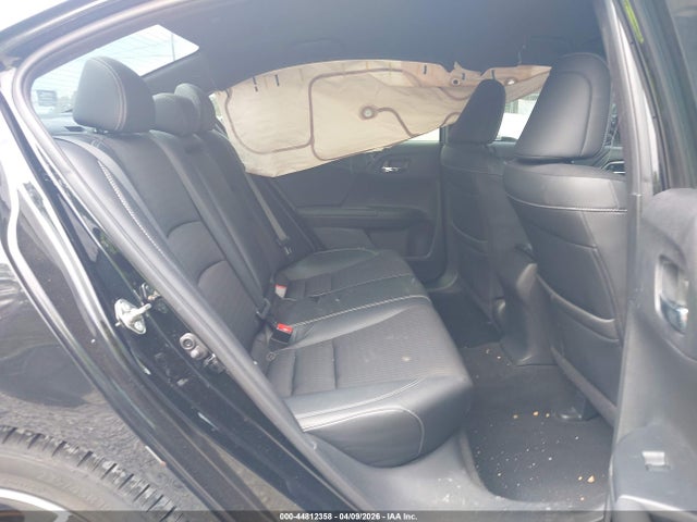 1HGCR2F52HA161569 Honda Accord Sport
