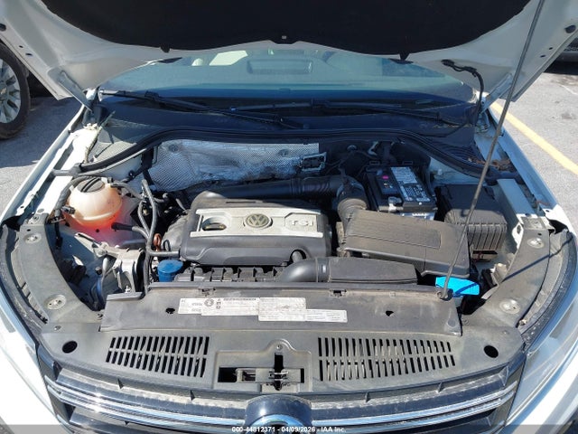 44812371 :رقم المزاد ، WVGAV7AX0CW601044 vin ، 2012 Volkswagen Tiguan Se مزاد بيع