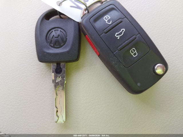 44812371 :رقم المزاد ، WVGAV7AX0CW601044 vin ، 2012 Volkswagen Tiguan Se مزاد بيع