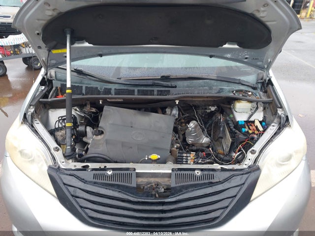 2014 TOYOTA SIENNA 5TDZK3DC5ES515345 Photo 9