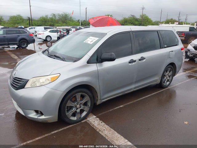 2014 TOYOTA SIENNA 5TDZK3DC5ES515345 Photo 1