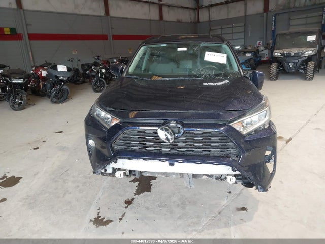 44812390 :رقم المزاد ، 2T3W1RFV0KC023535 vin ، 2019 Toyota Rav4 Xle مزاد بيع