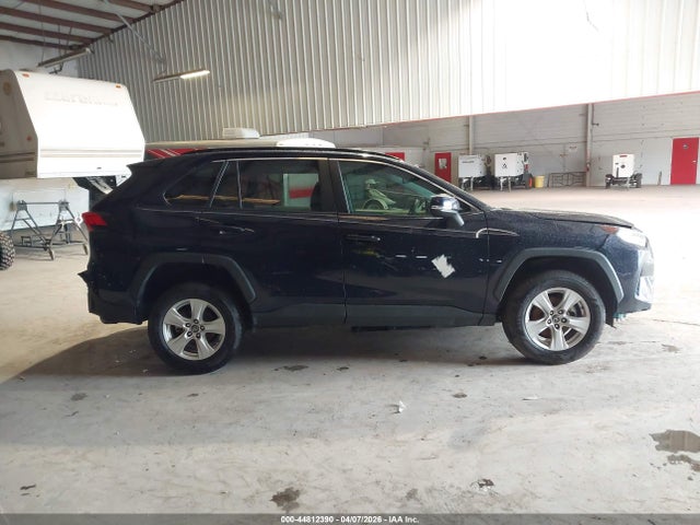 44812390 :رقم المزاد ، 2T3W1RFV0KC023535 vin ، 2019 Toyota Rav4 Xle مزاد بيع