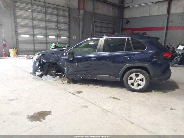 44812390 :رقم المزاد ، 2T3W1RFV0KC023535 vin ، 2019 Toyota Rav4 Xle مزاد بيع