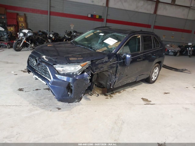 44812390 :رقم المزاد ، 2T3W1RFV0KC023535 vin ، 2019 Toyota Rav4 Xle مزاد بيع
