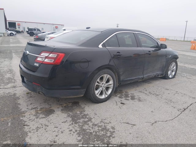2017 Ford Taurus Sho მანქანა იყიდება აუქციონზე, vin: 1FAHP2KT4HG122984, აუქციონის ნომერი: 44812394