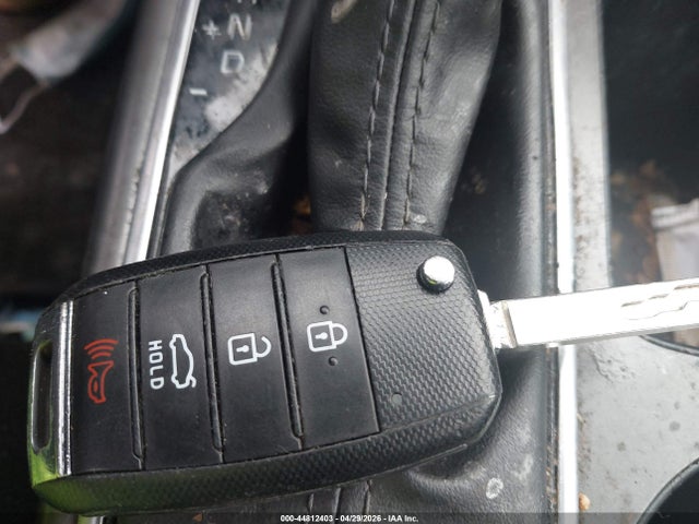 44812403 :رقم المزاد ، 5XXGT4L36KG352987 vin ، 2019 Kia Optima Lx مزاد بيع