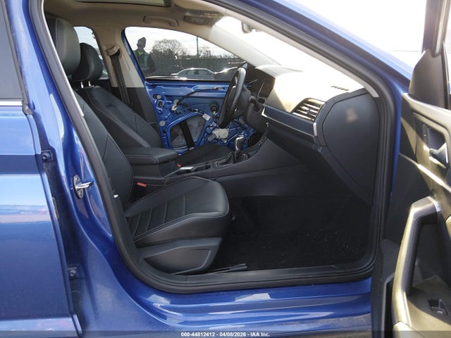 Продажа на аукционе авто 2024 Volkswagen Jetta 1.5t Se, vin: 3VW7M7BU8RM077086, номер лота: 44812412