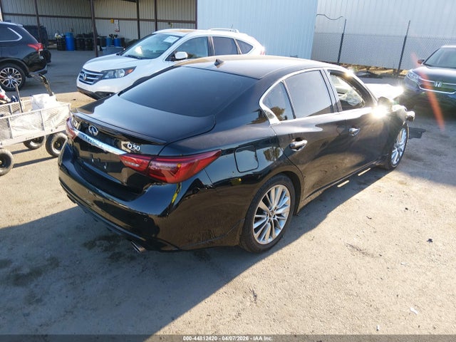 JN1EV7BP1NM310218 Infiniti Q50