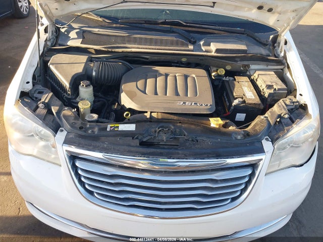 2012 Chrysler Town & Country Touring მანქანა იყიდება აუქციონზე, vin: 2C4RC1BG7CR226450, აუქციონის ნომერი: 44812441
