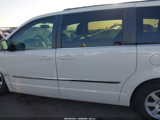 2012 Chrysler Town & Country Touring მანქანა იყიდება აუქციონზე, vin: 2C4RC1BG7CR226450, აუქციონის ნომერი: 44812441
