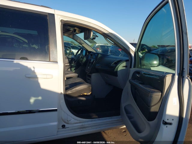 2012 Chrysler Town & Country Touring მანქანა იყიდება აუქციონზე, vin: 2C4RC1BG7CR226450, აუქციონის ნომერი: 44812441