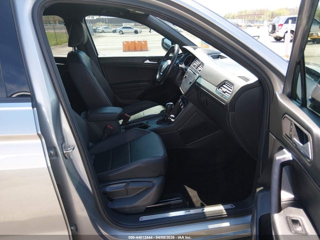 Aukcja sprzedaży 2021 Volkswagen Tiguan 2.0t Se/2.0t Se R-line Black/2.0t Sel, vin: 3VV3B7AX9MM004323, numer aukcji: 44812444