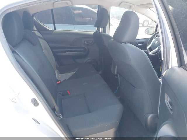JTDKDTB32F1584555 Toyota Prius C Two