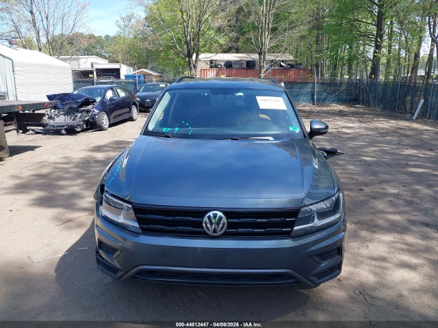 2021 Volkswagen Tiguan 2.0t S მანქანა იყიდება აუქციონზე, vin: 3VV0B7AX9MM150921, აუქციონის ნომერი: 44812447
