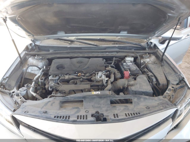 4T1B11HK8JU559075 Toyota CAMRY LE