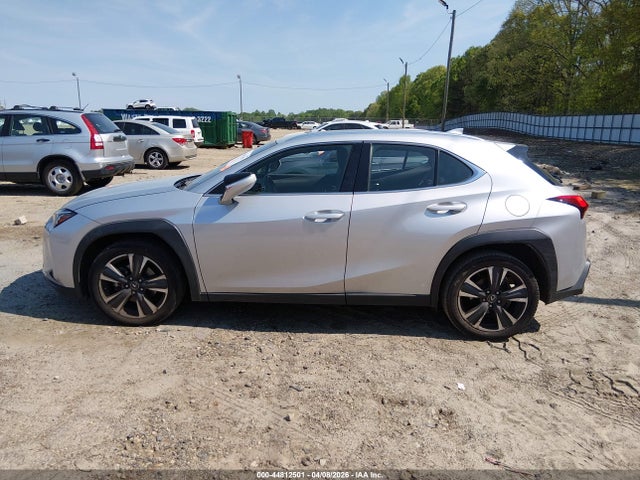 Продажа на аукционе авто 2019 Lexus Ux 200, vin: JTHY3JBH5K2013786, номер лота: 44812501