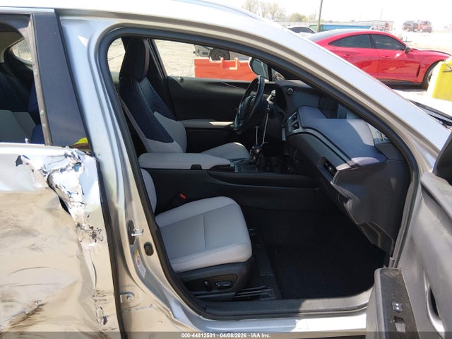 Продажа на аукционе авто 2019 Lexus Ux 200, vin: JTHY3JBH5K2013786, номер лота: 44812501