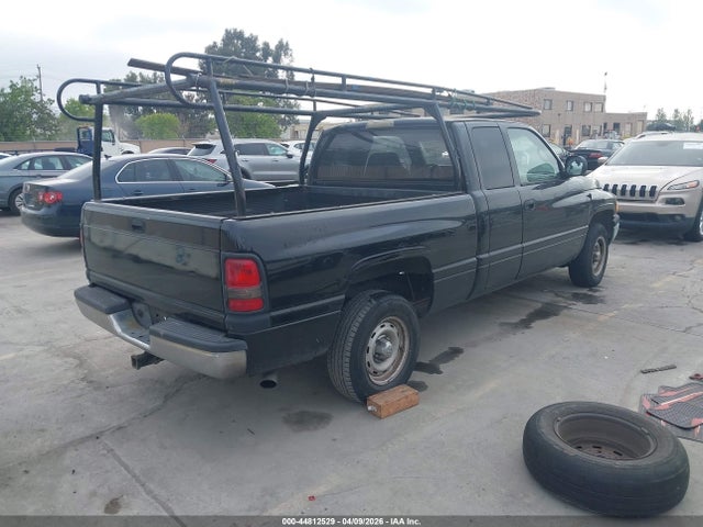 2000 DODGE RAM 1500 1B7HC13Y3YJ171929 Photo 3