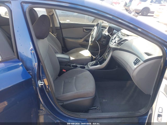 5NPDH4AE6GH685257 Hyundai ELANTRA SE