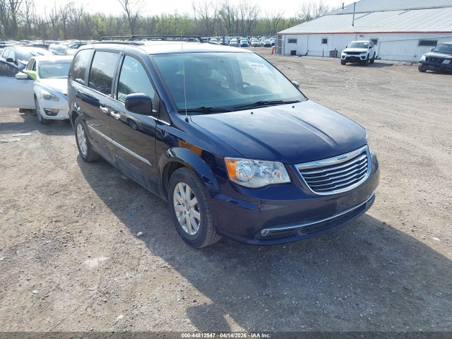 Chrysler Town &amp; Country Touring 2016 2C4RC1BG2GR194061 main image
