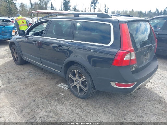 2012 VOLVO XC70 YV4902BZ8C1136693 Photo 2