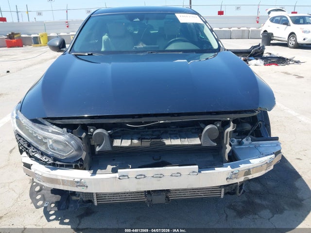 1HGCV1F14JA130817 Honda ACCORD LX
