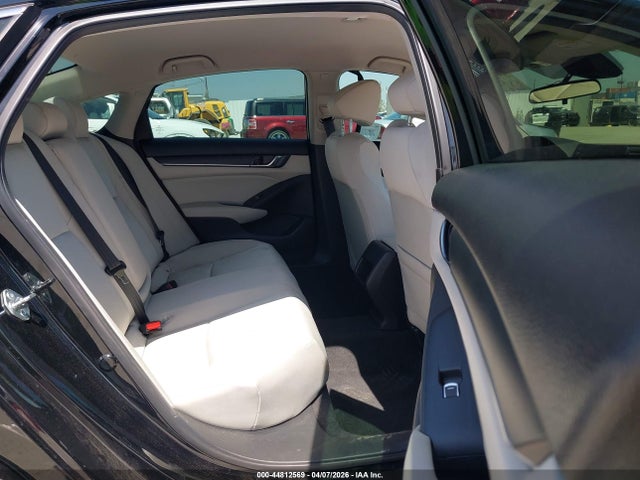 1HGCV1F14JA130817 Honda ACCORD LX
