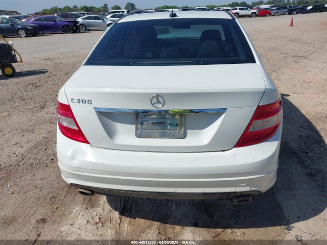 Продажа на аукционе авто 2011 Mercedes-benz C 300 Luxury/sport, vin: WDDGF5EBXBR170200, номер лота: 44812592
