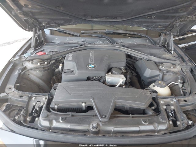 2016 BMW 320I WBA8A9C57GK619038 Photo 9
