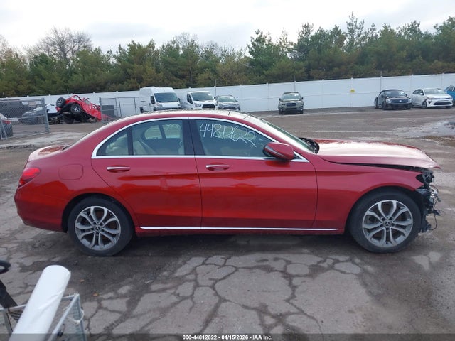 44812622 :رقم المزاد ، 55SWF4KB2HU218998 vin ، 2017 Mercedes-benz C 300 4matic مزاد بيع