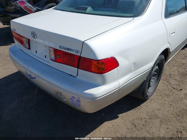 Aukcja sprzedaży 2001 Toyota Camry Le, vin: JT2BG22K710589850, numer aukcji: 44812623