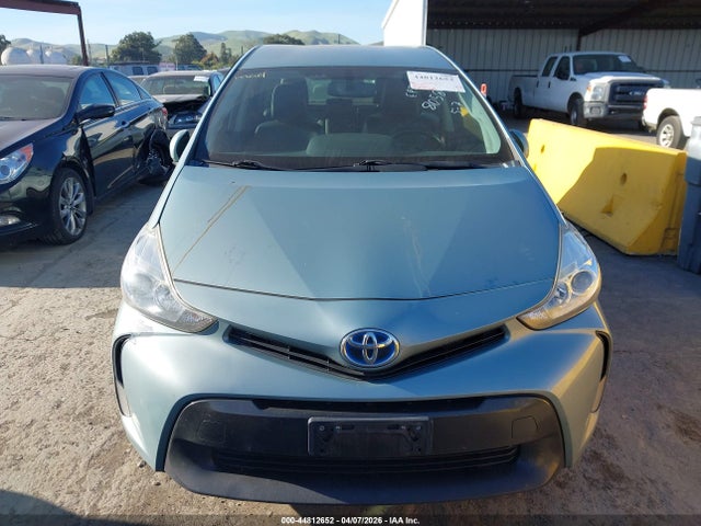 JTDZN3EU4HJ066398 Toyota Prius V Four