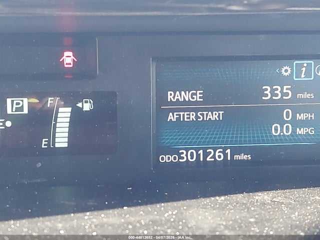 JTDZN3EU4HJ066398 Toyota Prius V Four