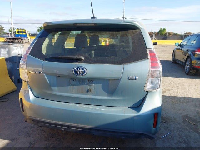 JTDZN3EU4HJ066398 Toyota Prius V Four