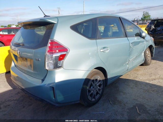 JTDZN3EU4HJ066398 Toyota Prius V Four
