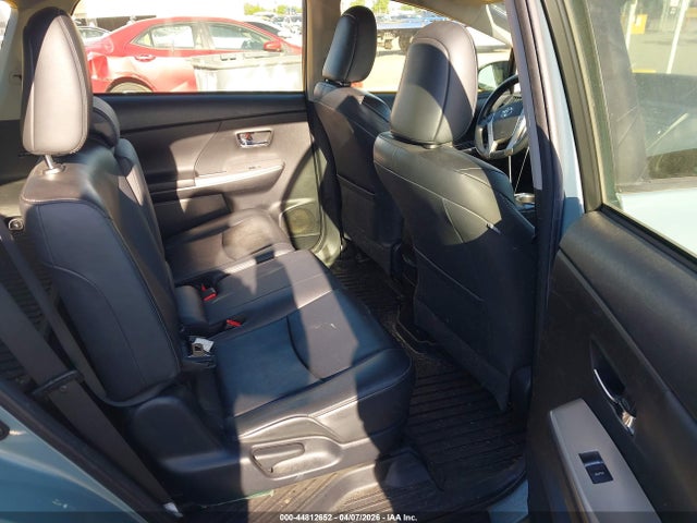 JTDZN3EU4HJ066398 Toyota Prius V Four