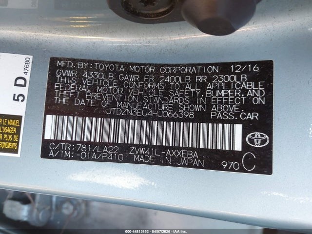 JTDZN3EU4HJ066398 Toyota Prius V Four