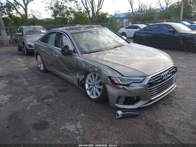 Aukcja sprzedaży 2020 Audi A6 Premium Plus 45 Tfsi Quattro S Tronic, vin: WAUE8AF20LN077453, numer aukcji: 44812689