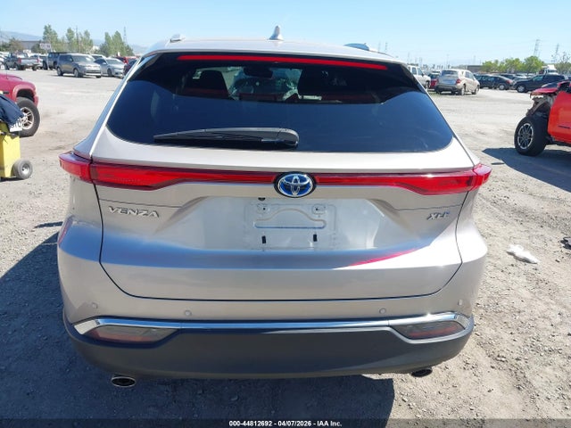 JTEAAAAH0RJ170051 Toyota Venza Xle