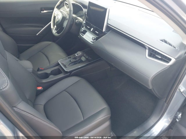 Toyota Corolla Cross Xle 2026 7MUDAABG8TV171441 Image 5