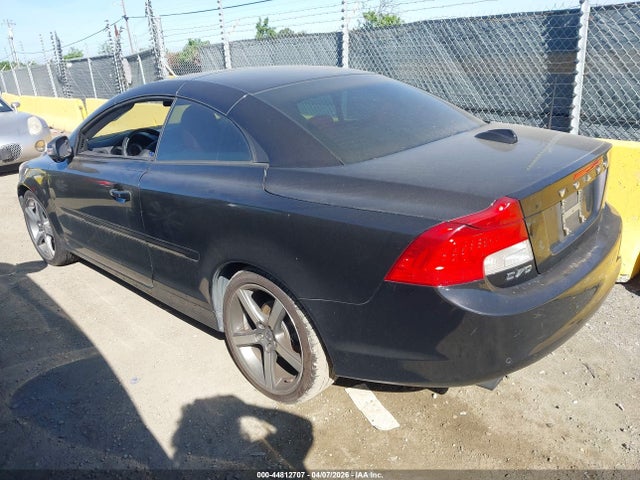 2012 VOLVO C70 YV1672MC6CJ124420 Photo 2