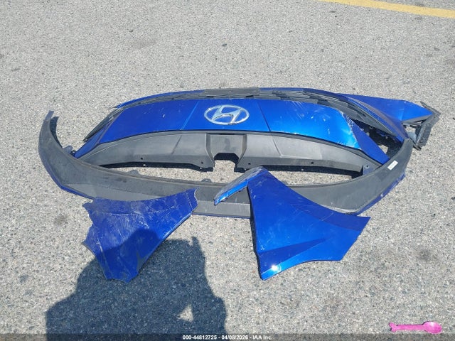 KMHLM4AG1NU365156 Hyundai ELANTRA SEL