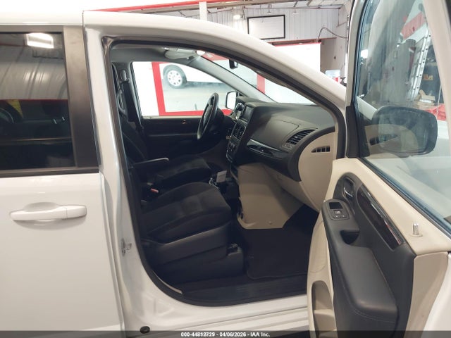 2C4RDGBG0JR311790 Dodge Grand Caravan Se