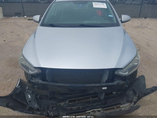 2017 Hyundai Elantra Limited მანქანა იყიდება აუქციონზე, vin: KMHD84LF5HU284601, აუქციონის ნომერი: 44812746
