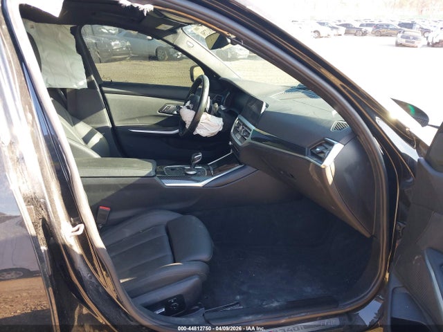 44812750 :رقم المزاد ، WBA5U9C05LFH14170 vin ، 2020 Bmw M340i مزاد بيع